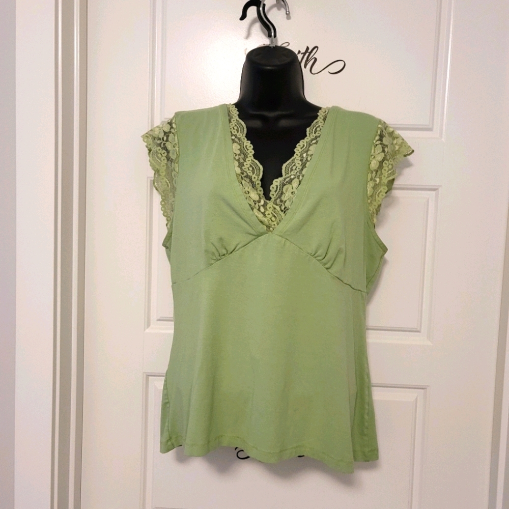 Cute green cami like top